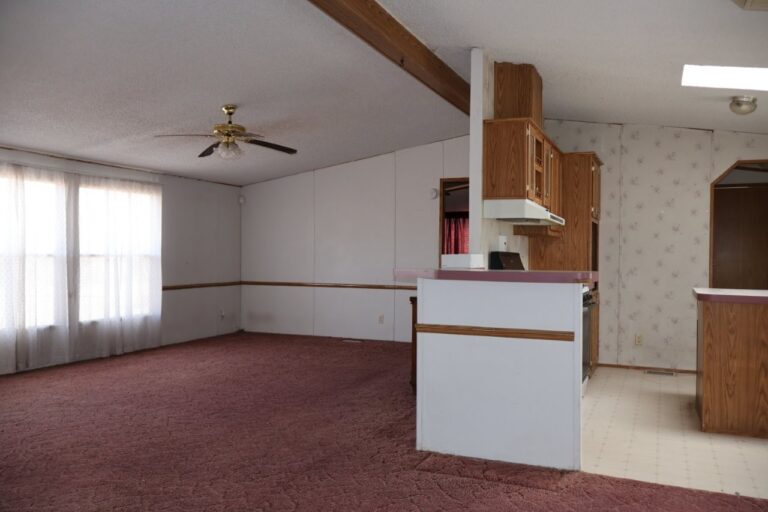 37 Sunrise Loop _ Living Rm 2 _ Doorway Dreams LLC (13)